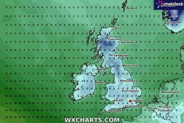 几周后,11英寸的降雪和零下6摄氏度的暴风雪将席卷英国,英国的气象地图变成了蓝色
