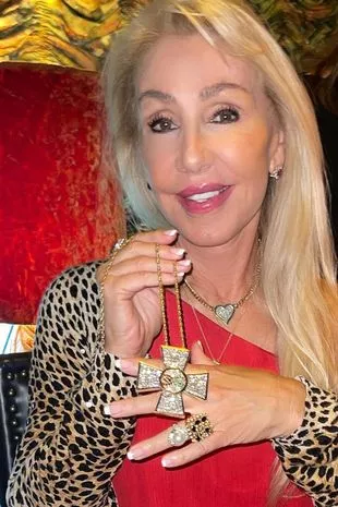 猫王埃尔维斯·普雷斯利的前女友琳达·汤普森回到雅园,分享了她“深刻的回忆”