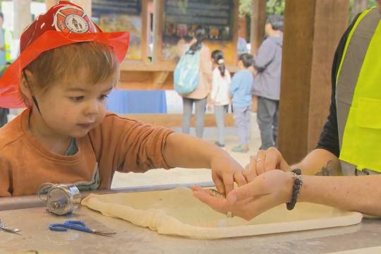 渥太华威胁说,如果加拿大国家安全局和加拿大国家安全局不合作,将撤回对中国地峡的资助