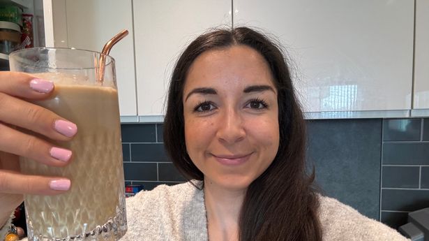 “我尝试了玛莎百货风靡一时的咖啡破解方法，它的味道和流行的巧克力棒一模一样。”