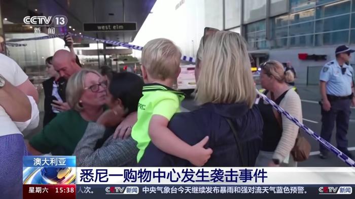 突发新闻:克罗伊登在阿斯达超市外4人受伤后发生大规模持刀伤人事件