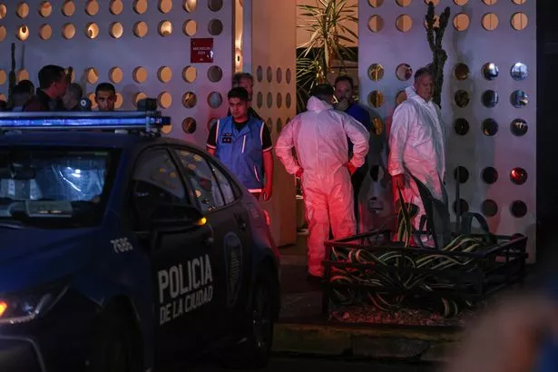 利亚姆·佩恩之死:阿根廷酒店现场警察守卫死亡现场