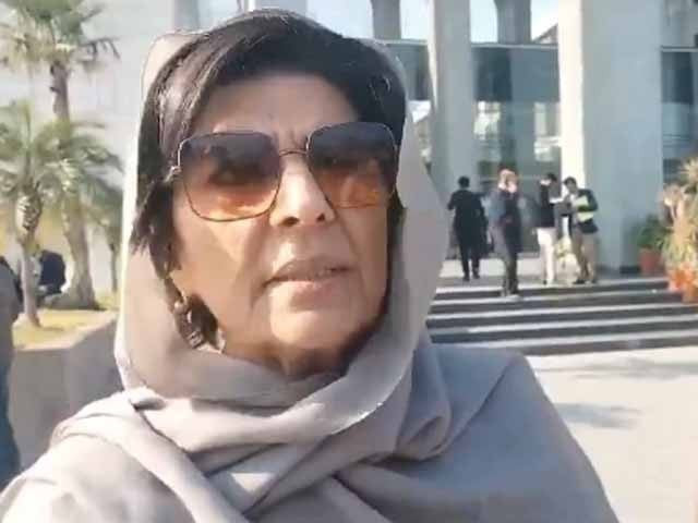 ATC拒绝了Aleema Khan的旅行请求