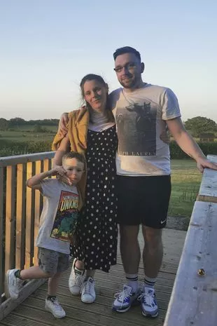 6个月大的婴儿死于晚期脑瘤,被误认为是“牛奶过敏”和“出牙”