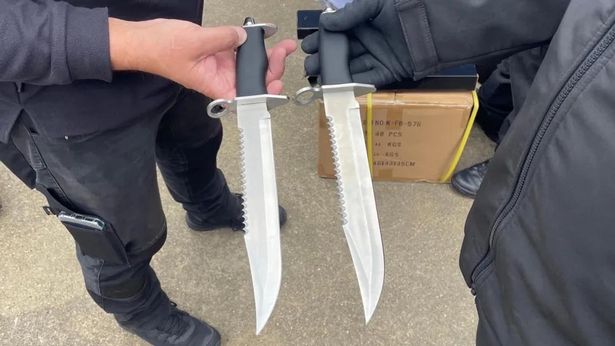 当杀手刀卖家从纳税人那里获得35万英镑的特赦时,悲伤的家庭感到厌恶