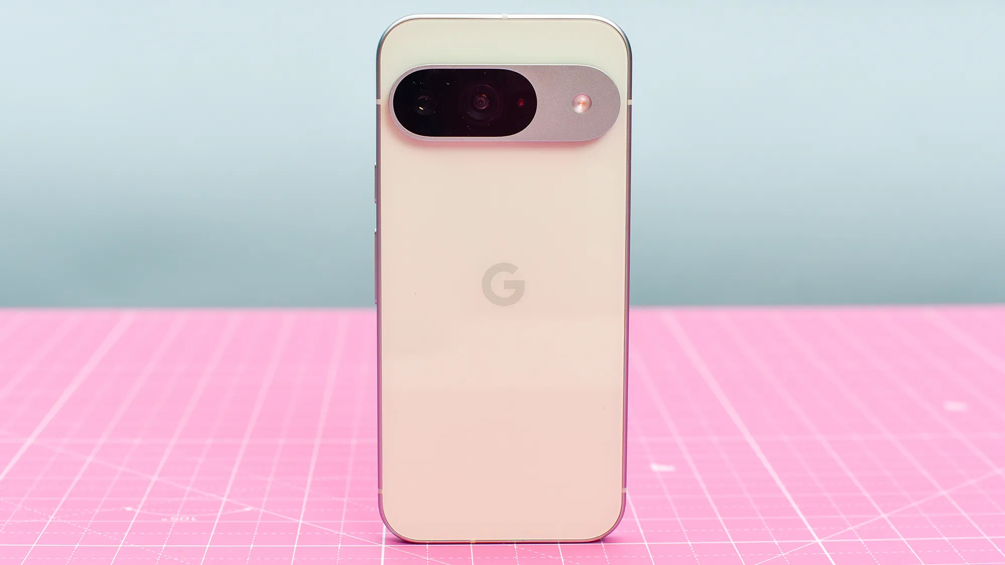 谷歌Pixel 9系列的革命性显示技术