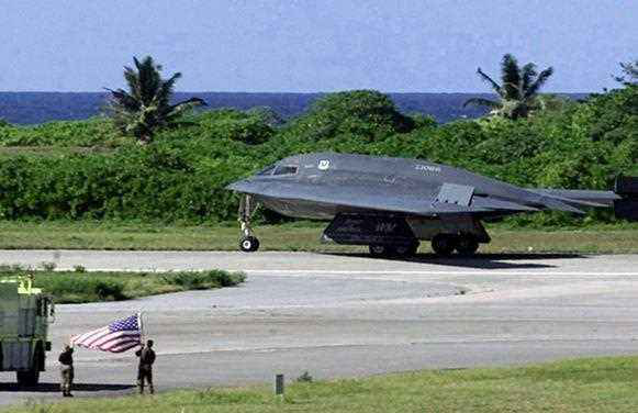 B-2隐形轰炸机，美军远程威慑力量的关岛部署